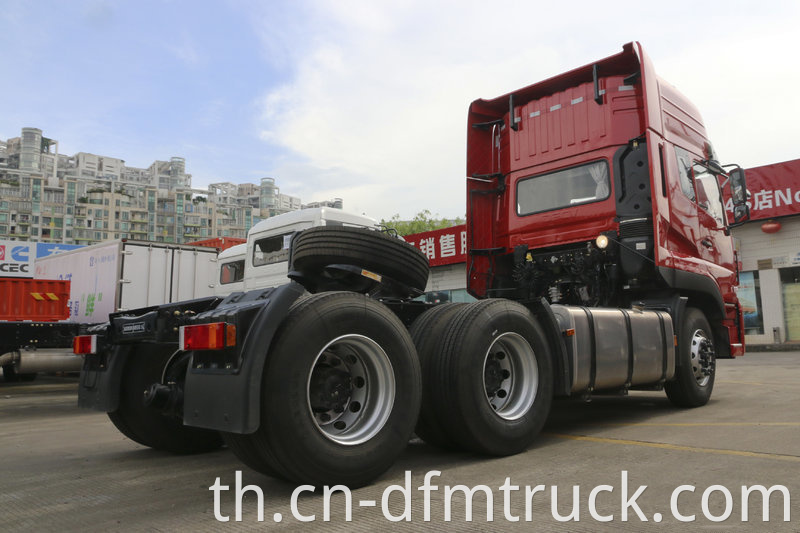 6X4 Dongfeng tractor (3)